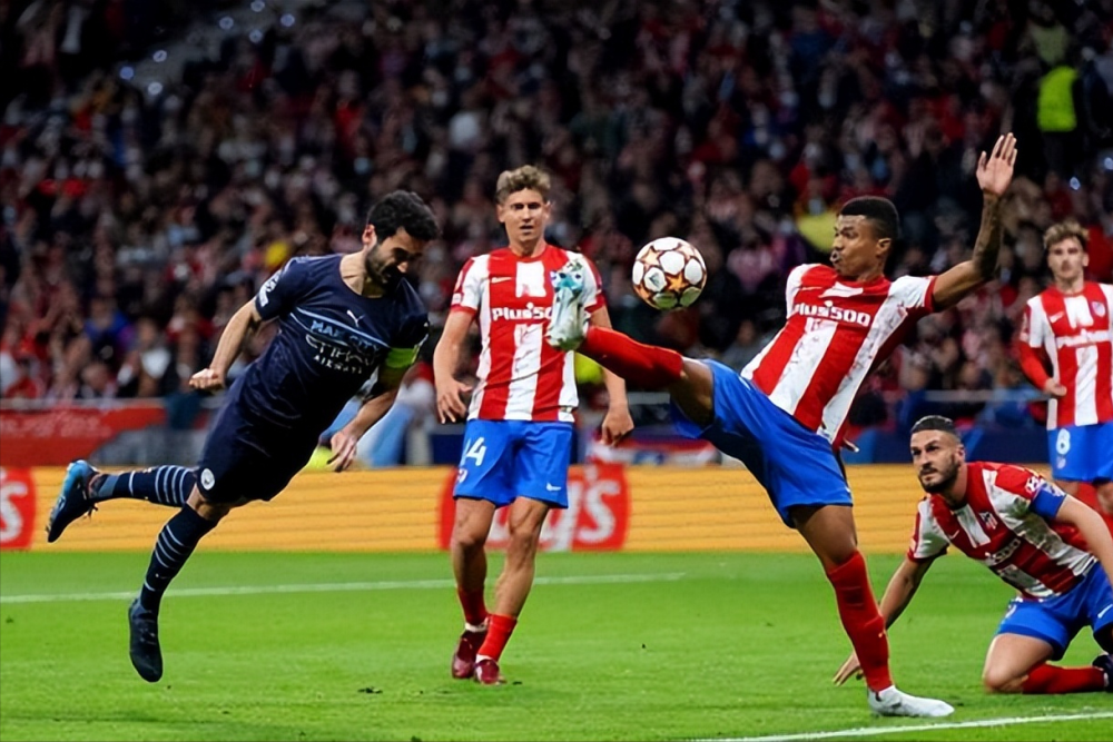  克莱蒙门将连续扑点，球队惊险守平强敌  