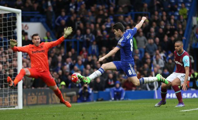  西汉姆联替补奇兵读秒绝杀，铁锤帮主场险胜切尔西